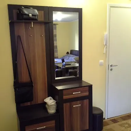 City Center Raua Apartmán *